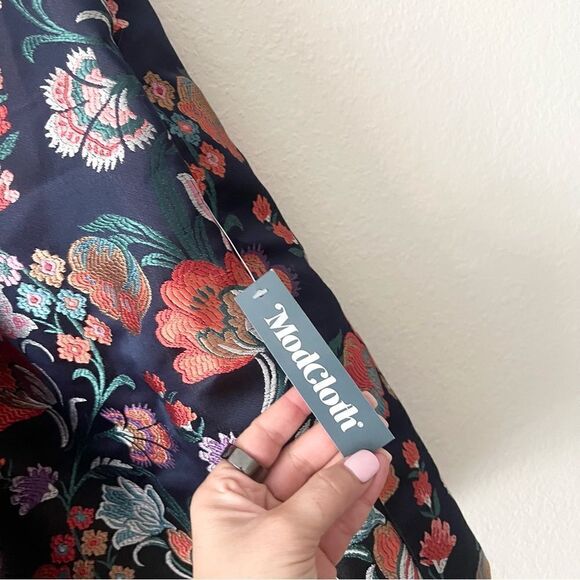 NWT ModCloth Winsome Encounter A Line Floral Skirt Women’s Size 16W Pockets - Picture 3 of 9